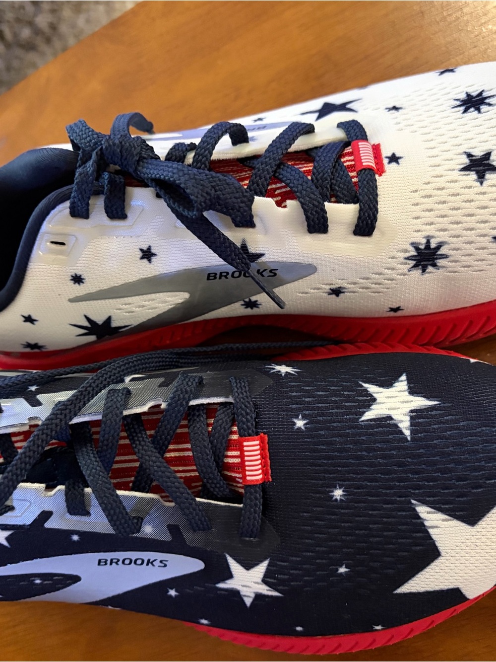 Brooks Men's Star Print Running Shoes - Navy, White & Red